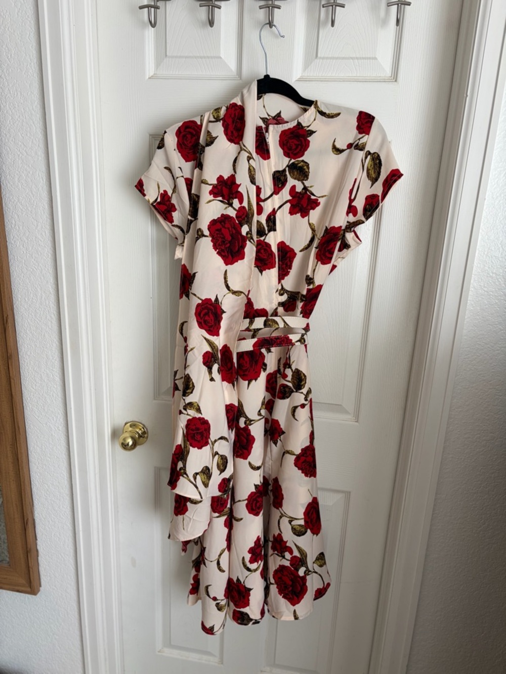 Unique Vintage Cream Midi Dress with Red Rose Print and Scarf Tie - Picture 3 of 4